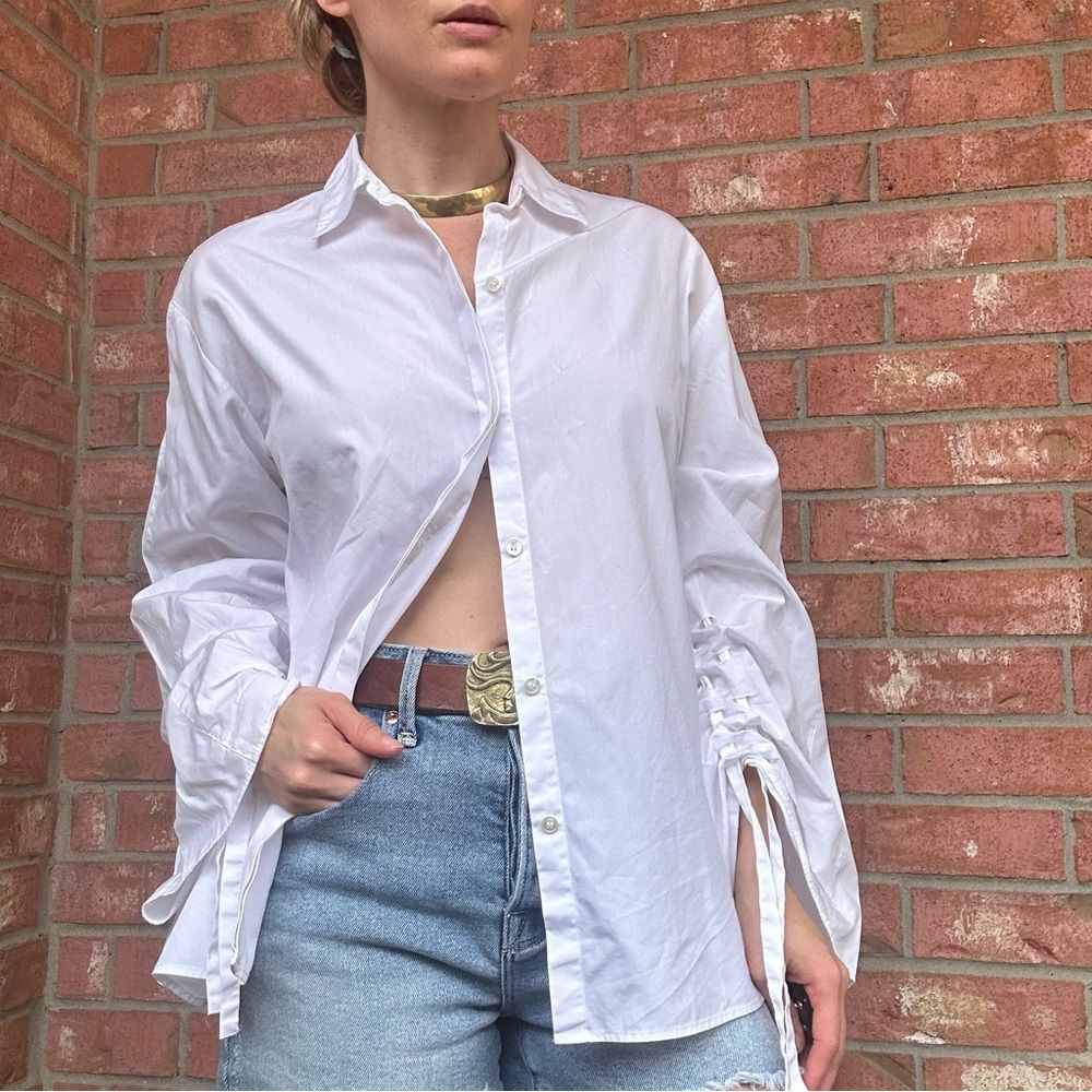 VINCE White Button Down Shirt Sz 2 Rushed Bell Sleeve Resortwear Fun Preppy